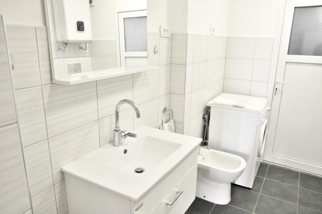 Tratnik By Locap Group